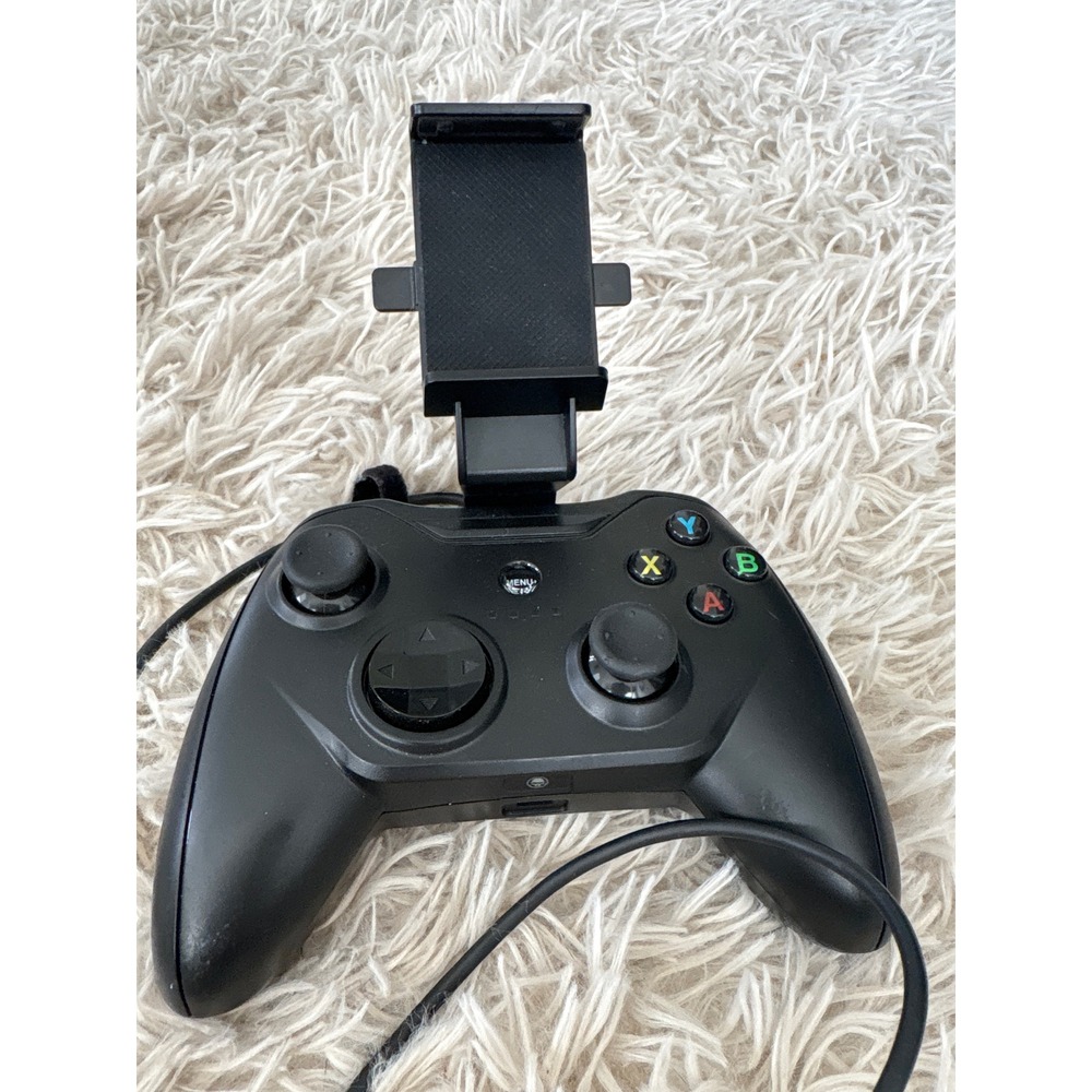 Rotor Riot Wired Game Controller for iOS iPhone RR1800‎ Black with Phone Mount